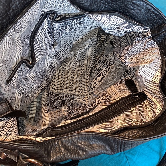 Jessica Simpson Shoulder Bag Chain Detail Black - Picture 12 of 12